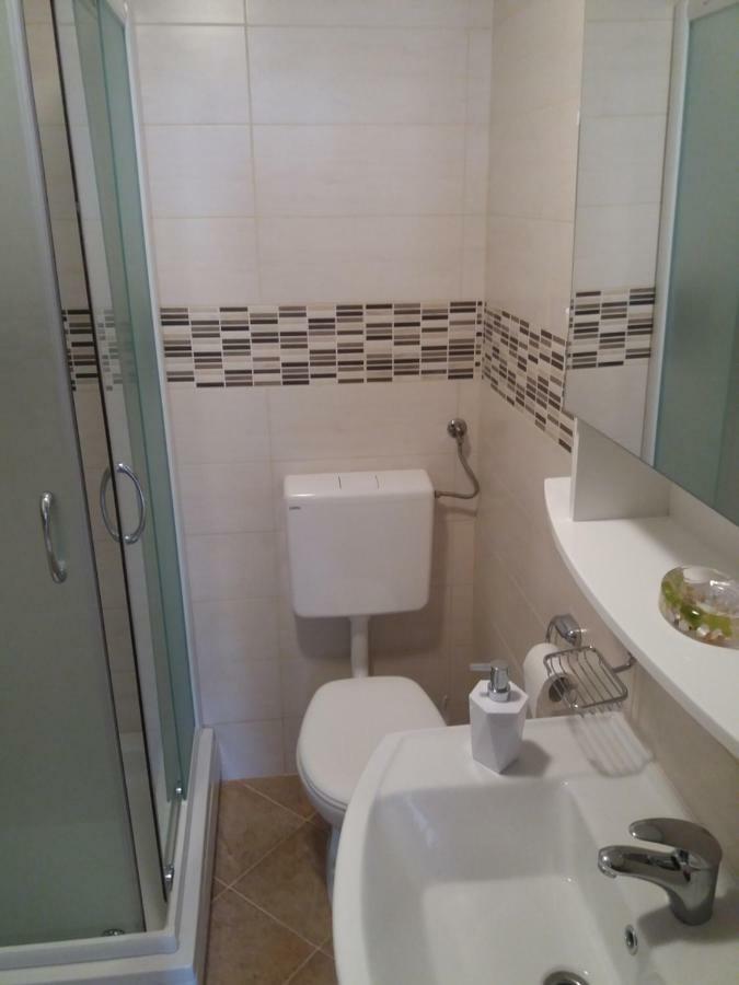Flower Double Room Split - Dugopolje Exterior foto