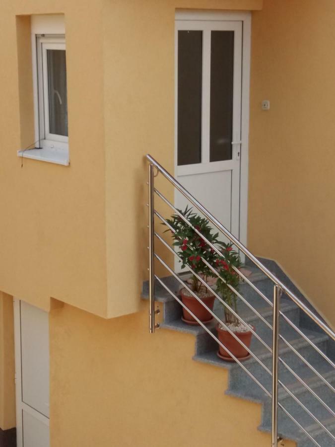 Flower Double Room Split - Dugopolje Exterior foto