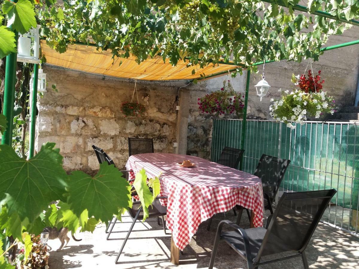 Flower Double Room Split - Dugopolje Exterior foto